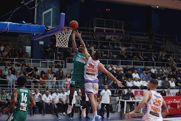 الحكمة يتقدم على بيروت 2-1 في السلسلة نصف النهائية