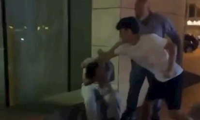 خاص بيروت تايم: تلميذ يتعرّض لضرب وحشيّ على يد إبن مدير مكتب ميقاتي ومرافقه