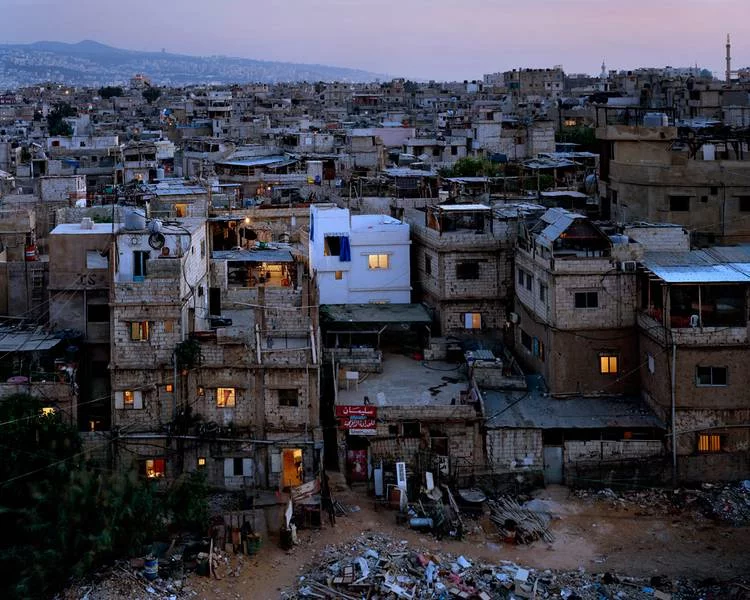 هل أصبحت المخيمات الفلسطينية في لبنان ضمن بنك الأهداف الإسرائيلية؟