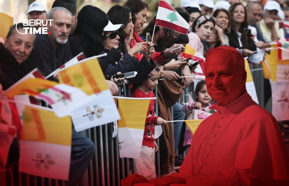 ساحة الشهداء .. البابا  يجمع طوائف لبنان حول شجرة الزيتون"