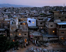 هل أصبحت المخيمات الفلسطينية في لبنان ضمن بنك الأهداف الإسرائيلية؟