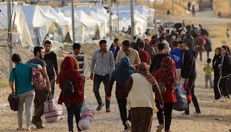 النازحون السوريون.. مصدر «شحادة» الدولارات للدولة اللبنانية
