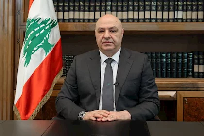 الطعن بصلاحيات رئيس الجمهورية أم الطعن بالدستور نفسه؟
