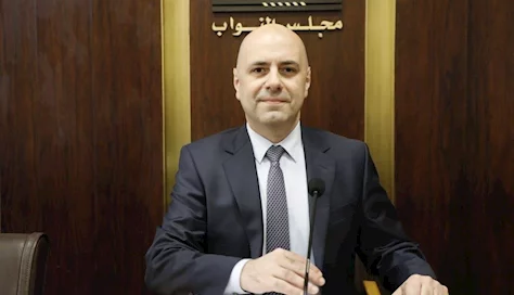 بين الإتهامات والحقائق. غسان حاصباني يوضّح أزمة بواخر الفيول